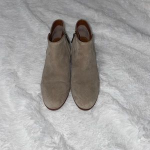 Sam Edelman Petty Booties Size 8